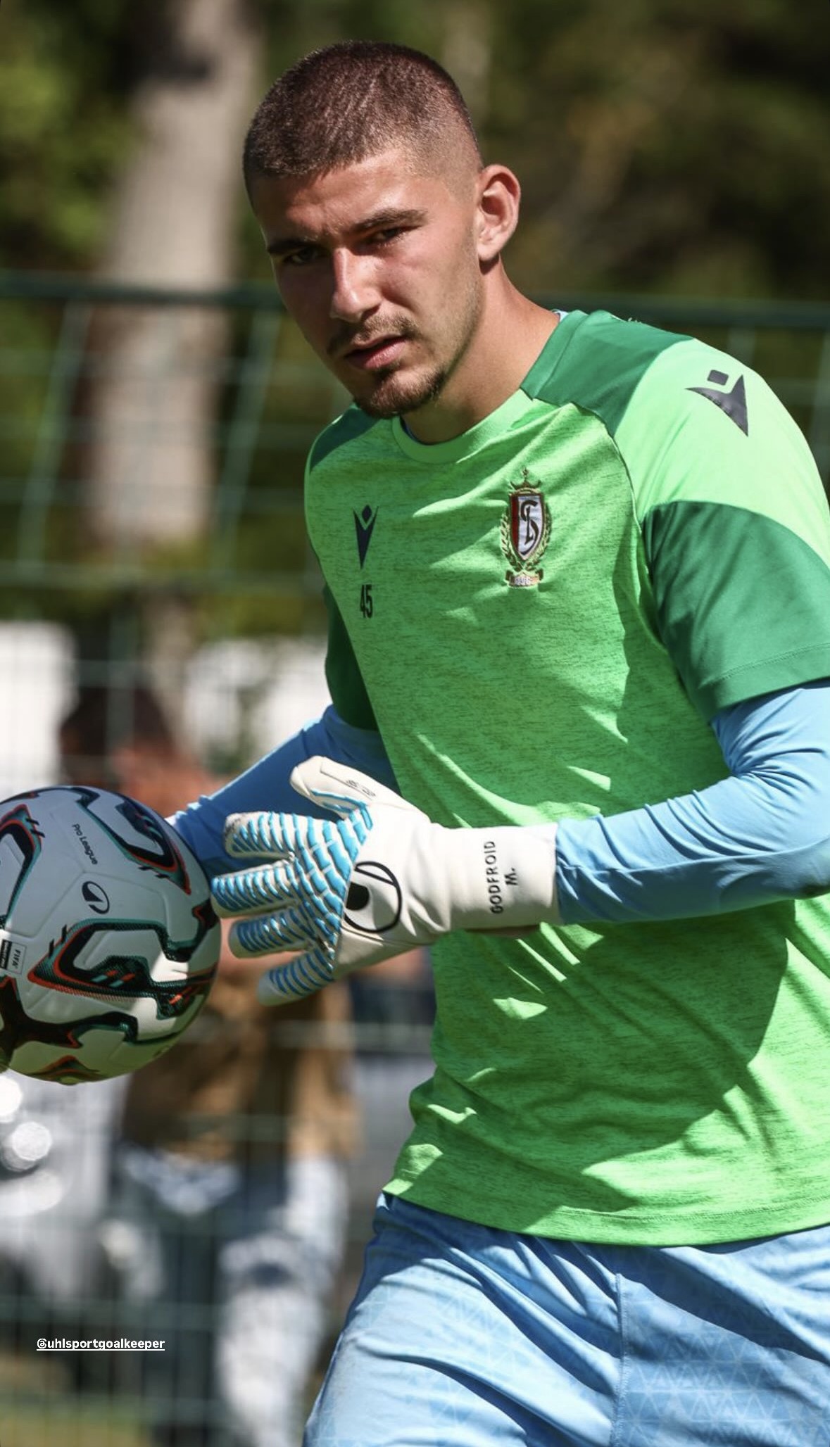 Matteo Godfroid à l’entraînement avec le Standard de Liège